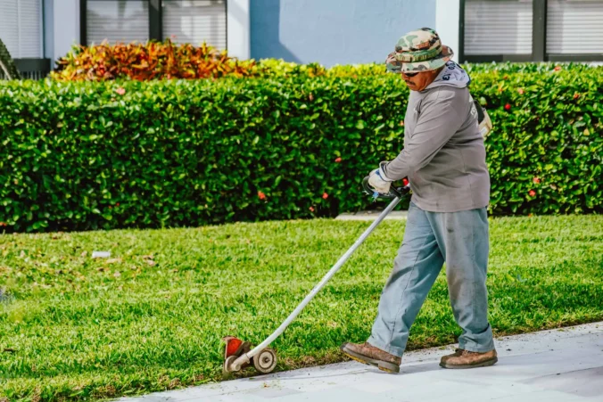 Delray Beach, FL Landscape Maintenance Services